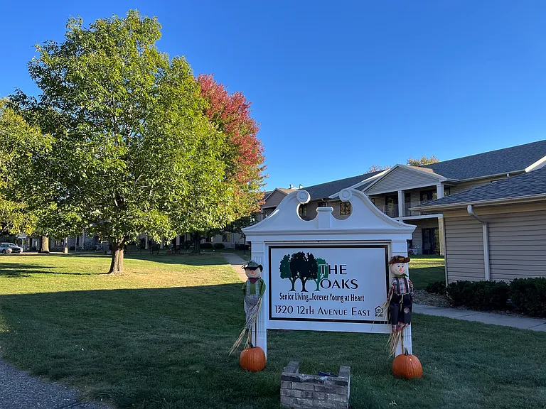 The Oaks — Photo 17