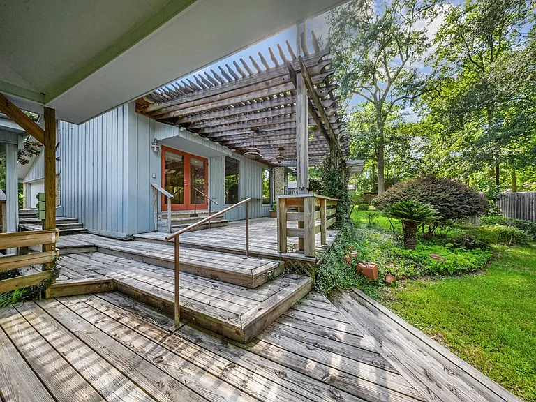 1027 Creek Bend Dr — Photo 29