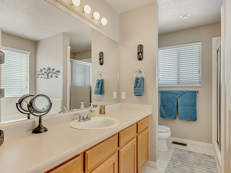 4573 S 5505 W — Photo 18