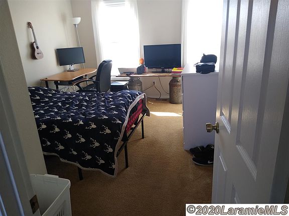 3rd image of 4215 Crow Dr