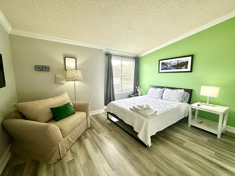 3014 Antique Oaks Cir #114 — Photo 6