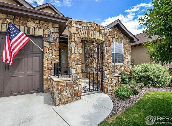 4th image of 2017 Vineyard Dr