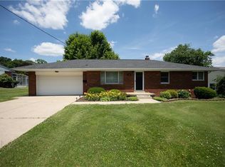 1445 Hagey Dr, Barberton, OH 44203