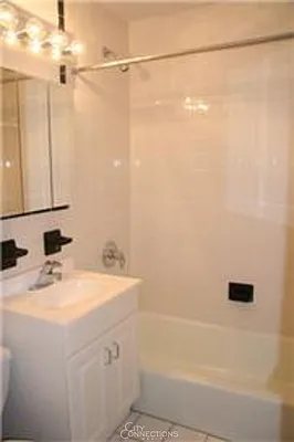 Rented by City Connections Realty | media 20