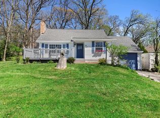 W3810 Locust Dr, Lake Geneva, WI 53147