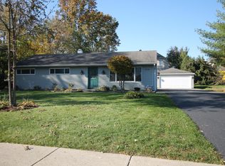 5728 S Madison St, Hinsdale, IL