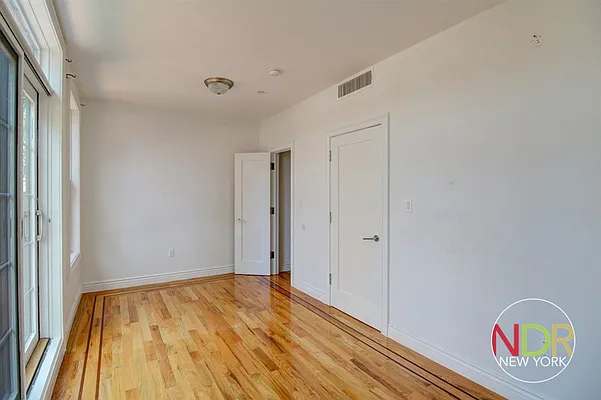 Rented by Next Door Realty NYC | media 27