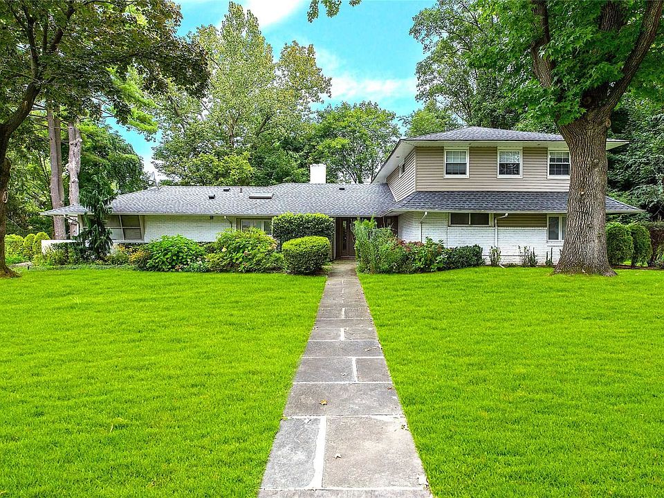 1st image of 11 Horseshoe Ln