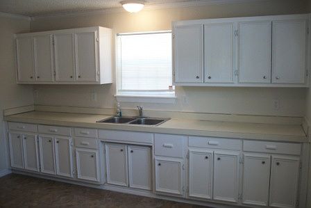 4th image of 713 W 3rd St