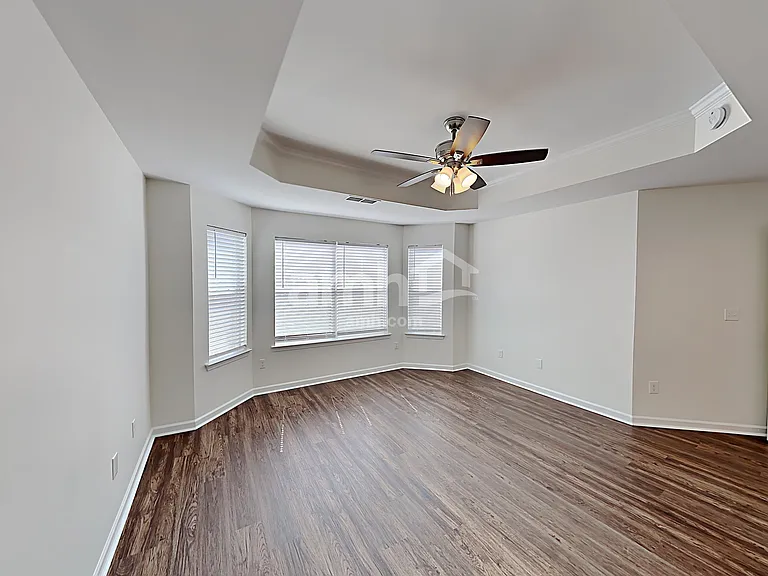39 Camden Way — Photo 8