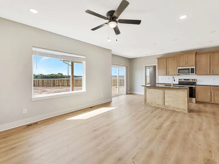 584 Long Path Ct — Photo 12