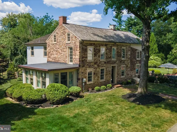 737 Hoover Rd, Blue Bell, PA 19422