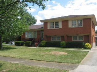 3031 Kaye Lawn Dr, Louisville, KY 40220