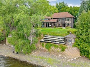 1398 Blockhouse Point Rd, North Hero, VT 05474