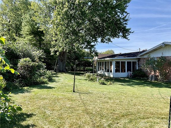 5th image of 3166 Sherwood Park Dr