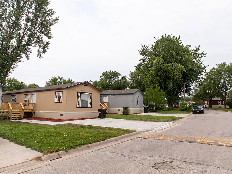 Maple Grove — Photo 15