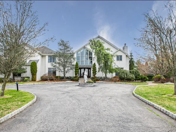 17 Dey Farm Rd, West Windsor, NJ 08550