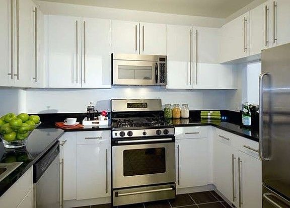 2nd image of 50 Murray St APT 1810