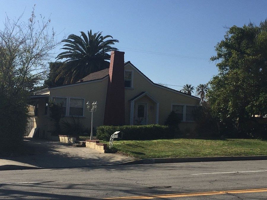 1st image of 1743 N Altadena Dr