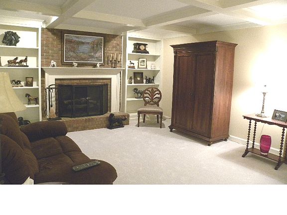4th image of 131 Highland Forest Dr