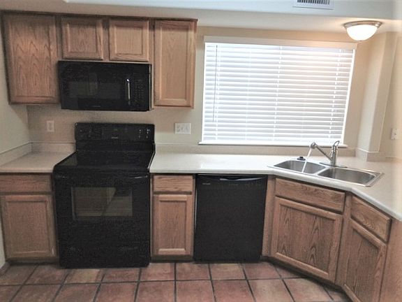 2nd image of 4124 N Malta St