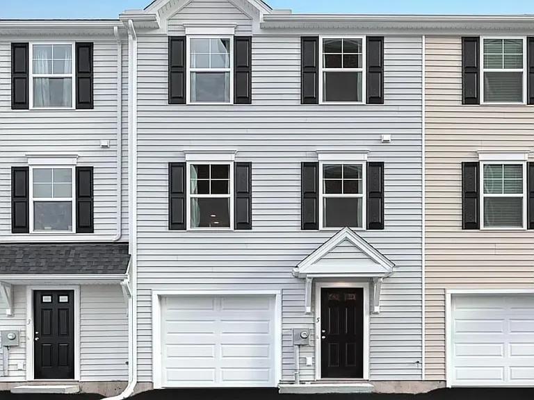 5 Hawley Ct #48 — Photo 2