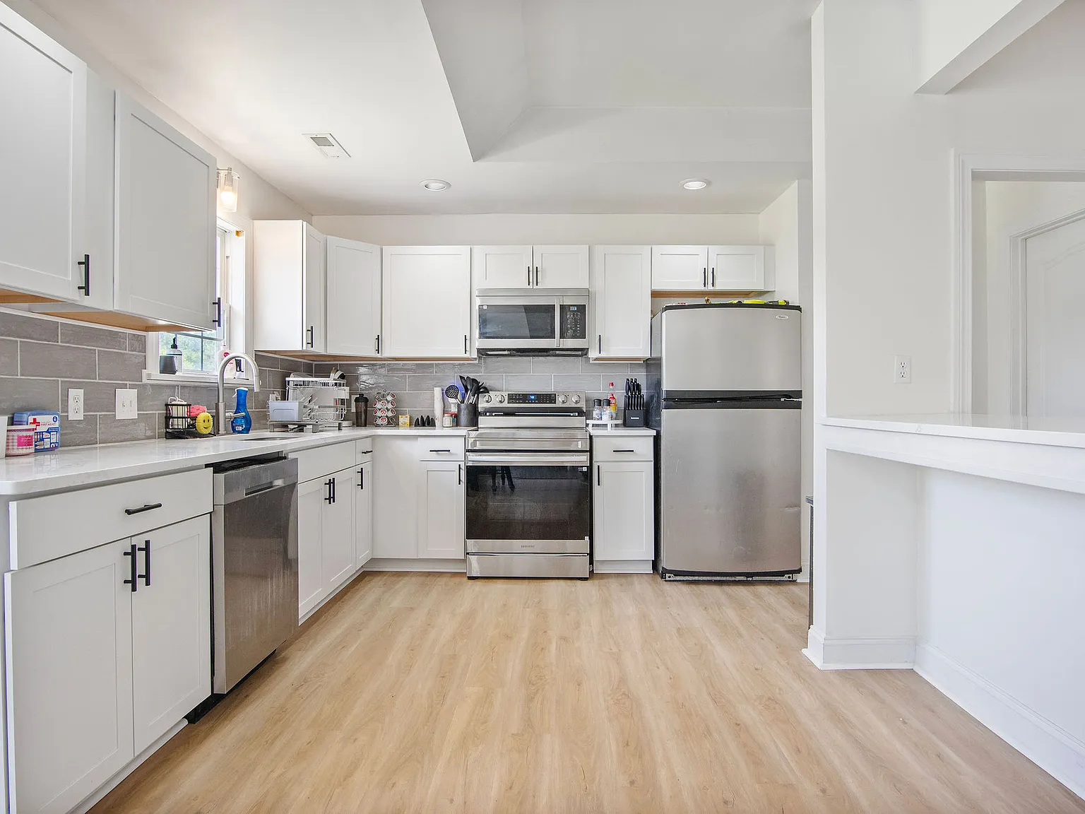 202 Weeping Hollow — Photo 3