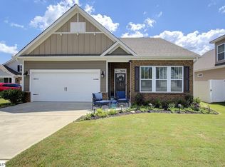 24 Daybreak Pl, Simpsonville, SC 29681