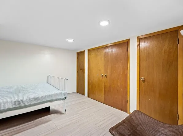 1715 East 35th Street image 16 of 32