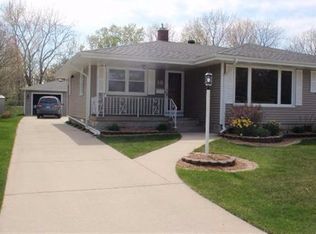 18 Timrick Dr, Munster, IN 46321
