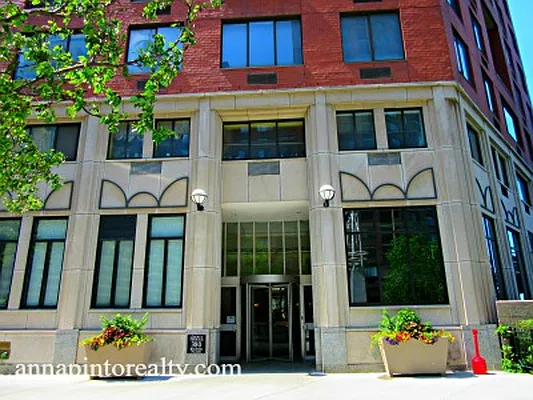 Sold by Anna Pinto Realty | media 37