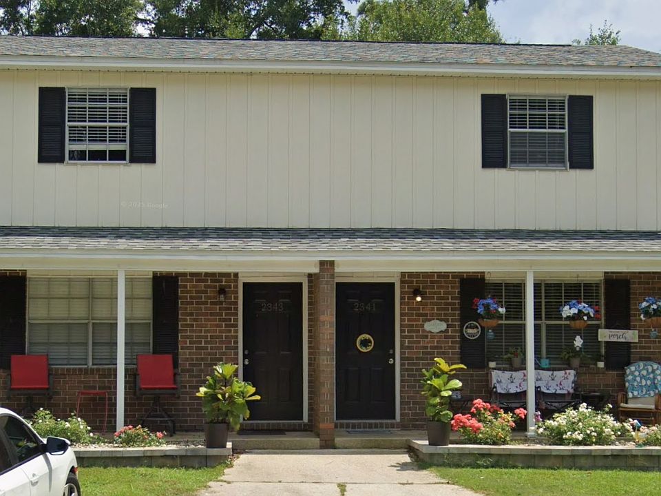 1st image of 2343 Wyatt St #1