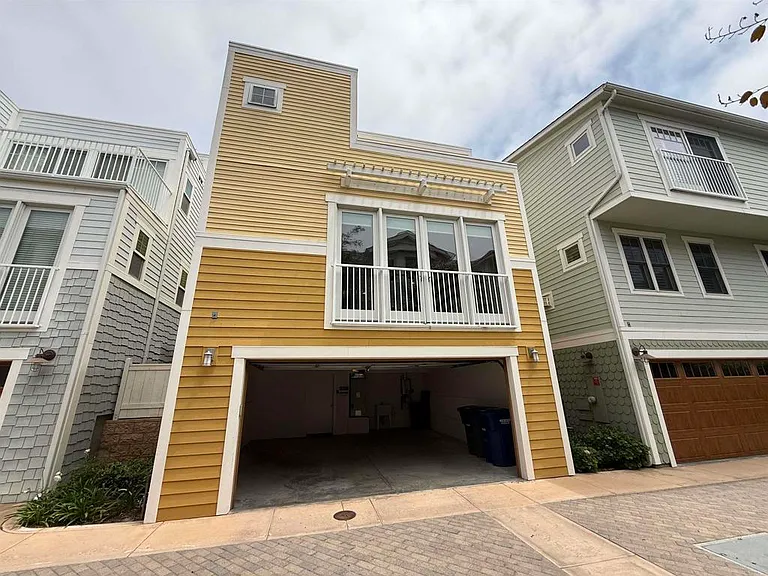 7720 Ivanhoe Ave — Photo 12