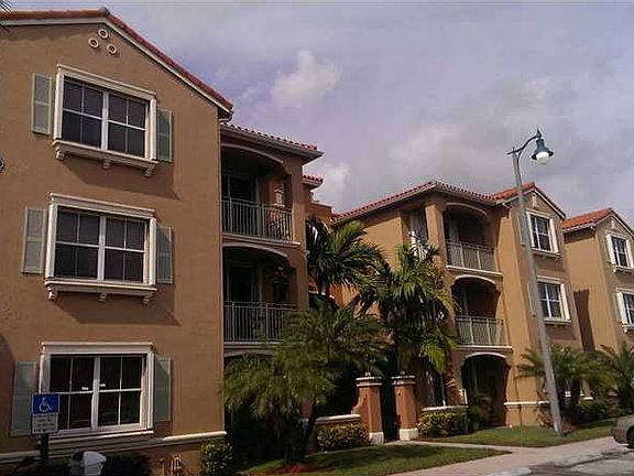 4th image of 6440 NW 114th Ave Unit 427