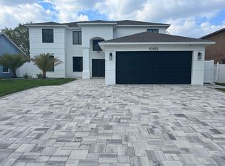 10913 Sailbrooke Dr, Riverview, FL 33579