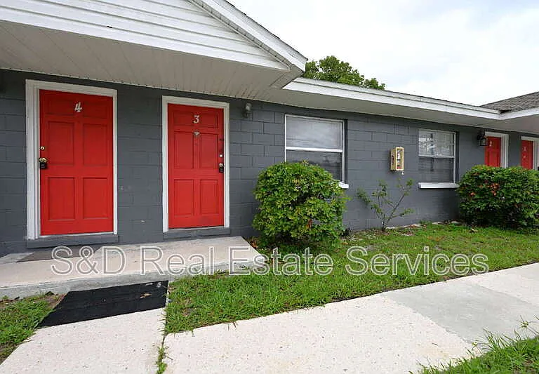 613 Robin Rd #3 — Photo 2
