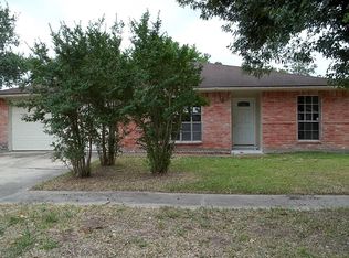 9911 Kent Towne Ln, Sugar Land, TX 77498