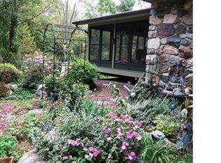 874 Heiden Rd, Bangor, PA 18013