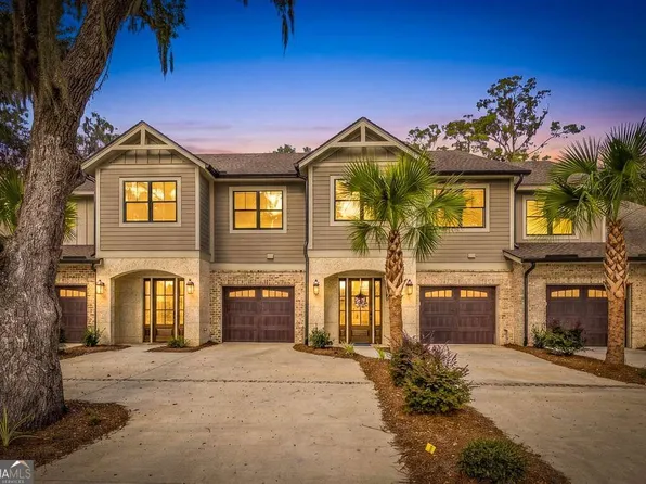 195 Fifty Oaks Ln, Saint Simons Island, GA 31522
