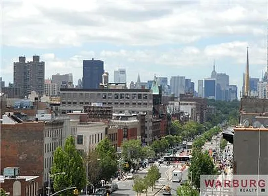 Sold by Warburg | media 4