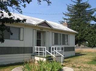 267 N Main St, Halfway, OR 97834