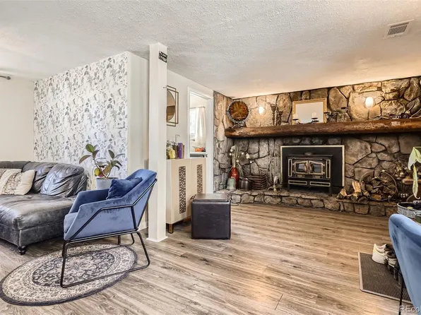 33 L Road, Golden, CO 80403