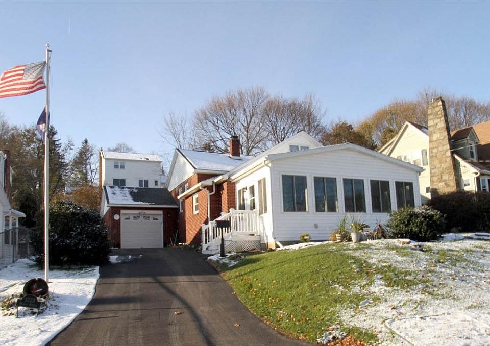 1st image of 3723 Hoover Ave
