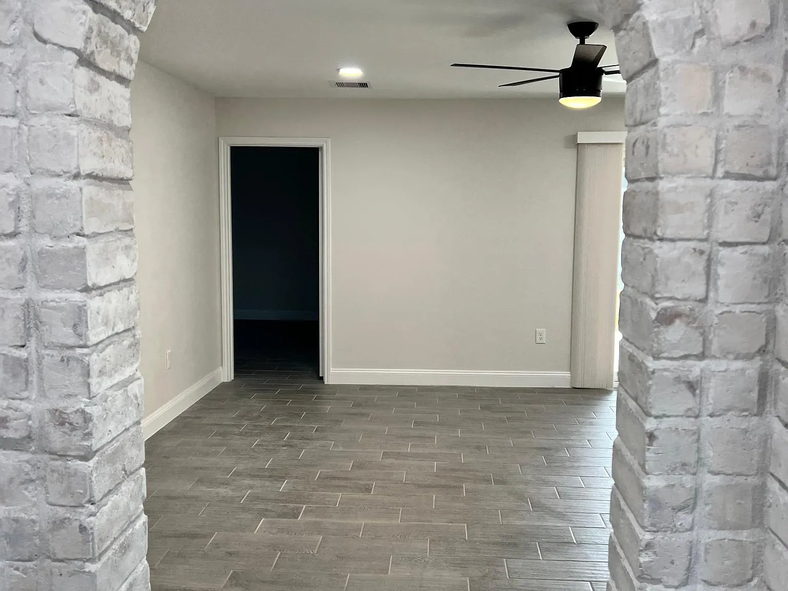 3 bed, 1322 sqft, $2,500 — Photo 3