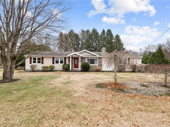 64 Winsor Ave, Johnston, RI 02919