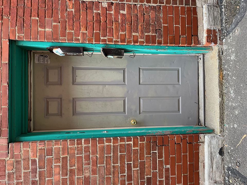 Front Entrance (2)
