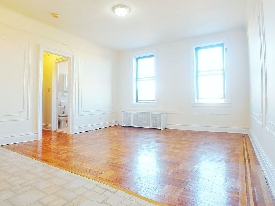 1st image of 30-83 29th St #1