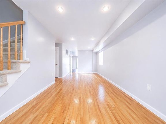 3rd image of 170 Maryland Ave