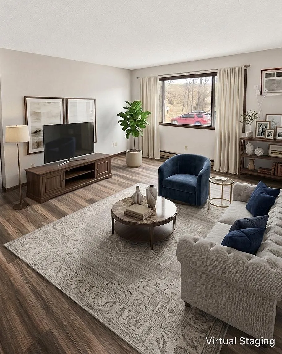 Riverine Apartments — Photo 1