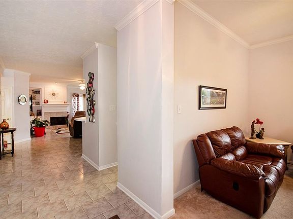 As you enter the home you are welcomed with beautiful tile flooring and neutral colors throughout.
